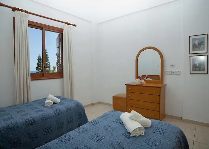 阿玛利亚别墅 * Polis